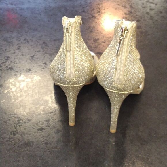 David bridal shoes - Picture 3 of 5